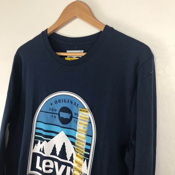 Levi's Men's Classic Fit Long Sleeve Graphic Logo T-Shirt - Picture 3 of 5